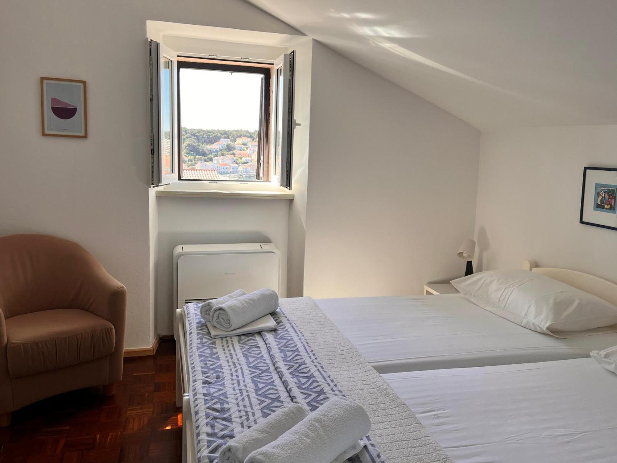 Apartment Oscar Mali Lošinj Exterior foto